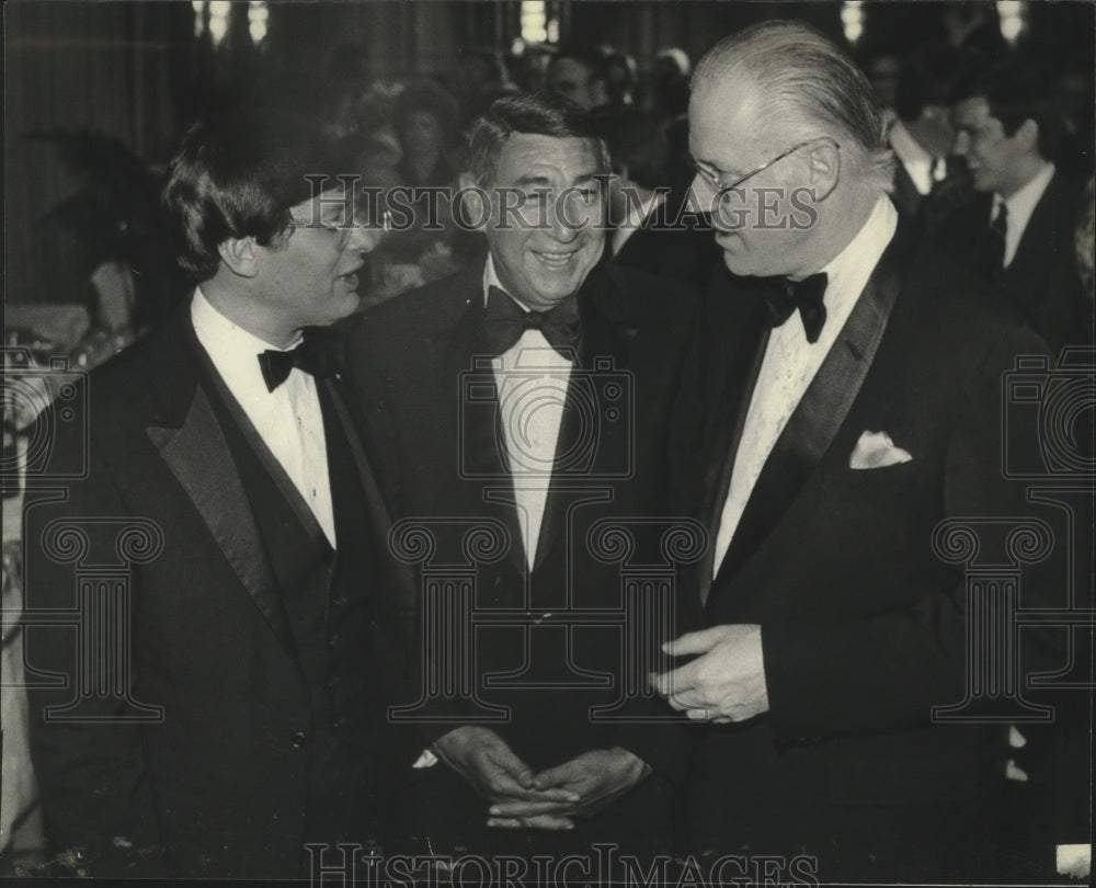 1961 Press Photo Brewers President Bud Selig at Marc Plaza recaption - mjb97077 - Historic Images