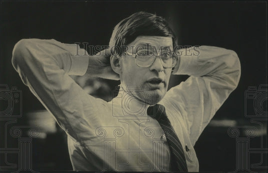 1985 Press Photo Bud Selig, president of Milwaukee Brewers, sells dealership - Historic Images