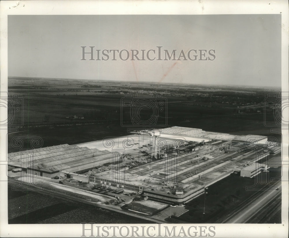 1980 Press Photo Additions to A. O. Smith Corp. plant outside Kankakee Illinois - Historic Images