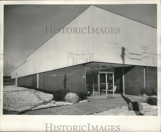 1963 Press Photo The exterior of the A.O. Smith Corp.'s new facilities building - Historic Images