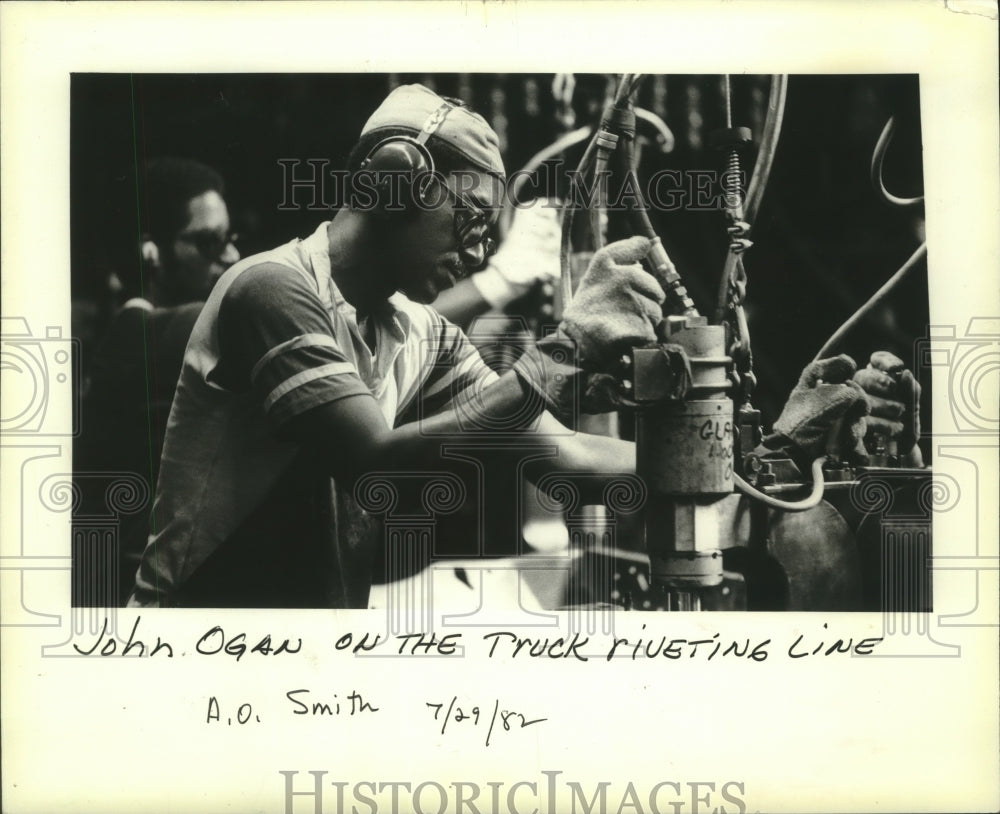 1982 John Ogan, truck rivet line, A O Smith Corporation, Milwaukee - Historic Images