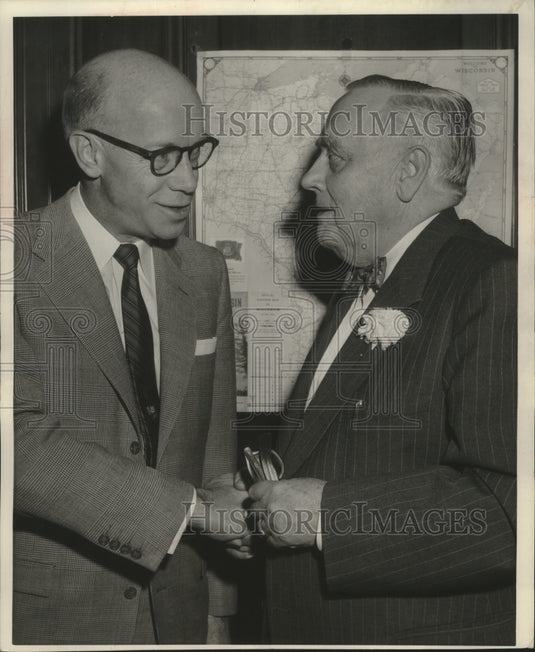 1955 Press Photo Herbert Steffes, Senator Wiley shaking hands, Washington D.C. - Historic Images