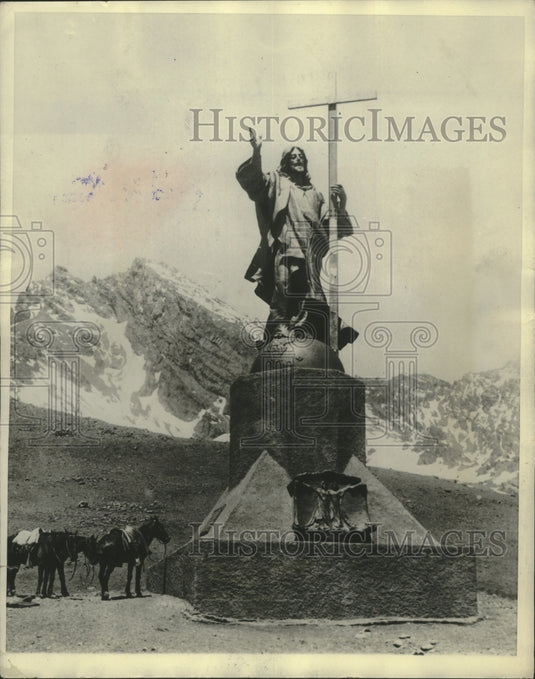 1928 Press Photo A close view of the monument of "Christ of the Andes."- Historic Images