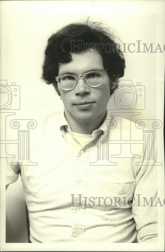 1976 Press Photo Stephen Slovacek, former cult member in Berkeley. - mjb97692 - Historic Images