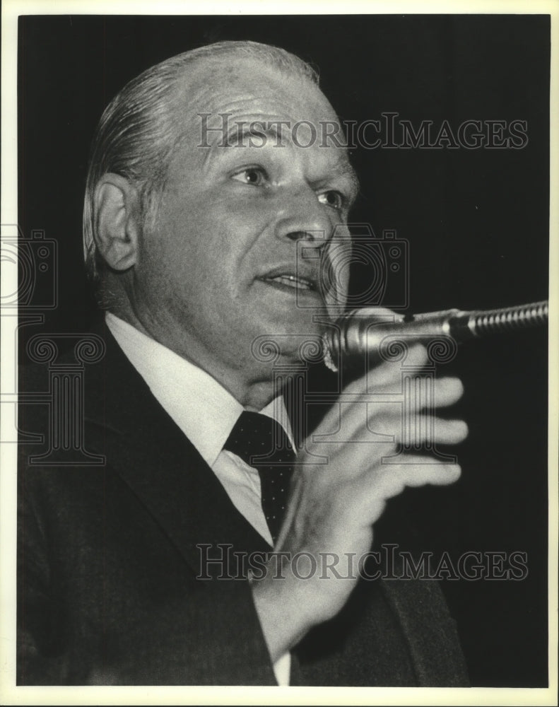 Press Photo William J. Small. President of UPI and former president of NBC - Historic Images