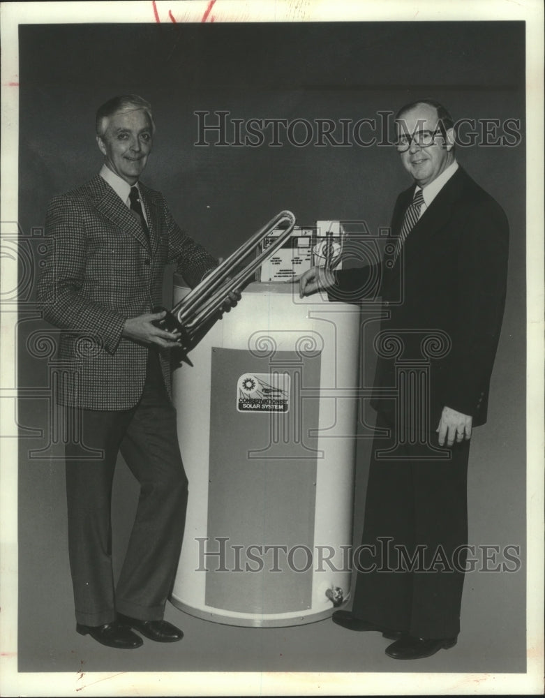 1978 Press Photo Richard N. Clark; E.C. Michaud both of A.O. Smith Corporation-Historic Images