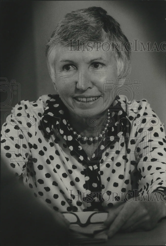 1979 Press Photo Anne Scott, Chair of Humanistic Studies Marquette University. - Historic Images