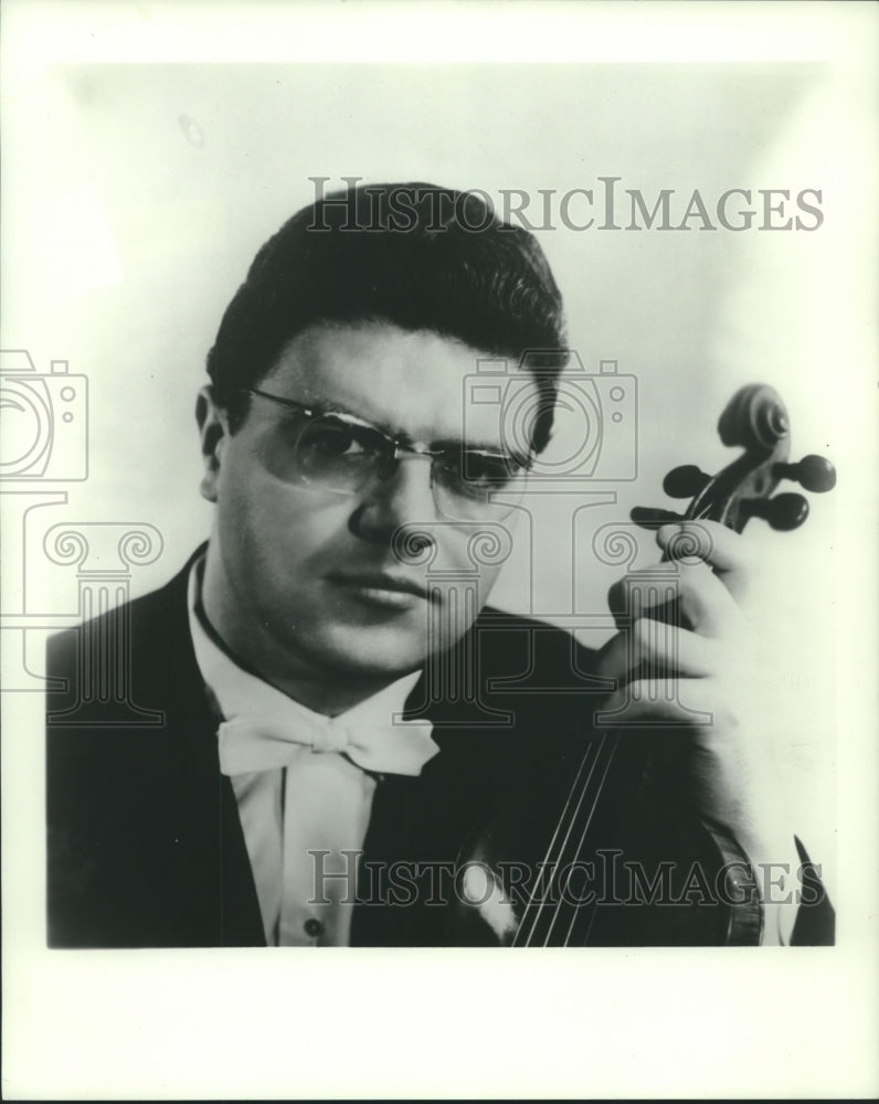 1973 Press Photo Violinist Josef Suk holding violin - mjb98047-Historic Images