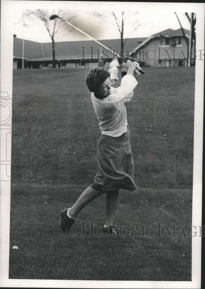 1961 Press Photo Louise Suggs- Golfer - mjb98064 - Historic Images