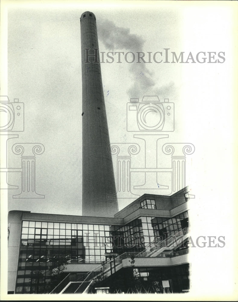 1984 Press Photo Suginami plant makes energy from garbage - mjb98329 - Historic Images
