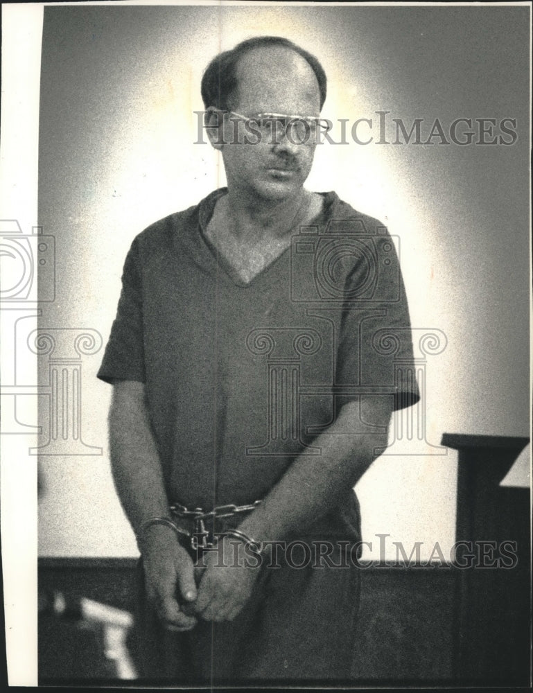 1992 Press Photo David Stokes appears at bail hearing in Waukesha County Court - Historic Images