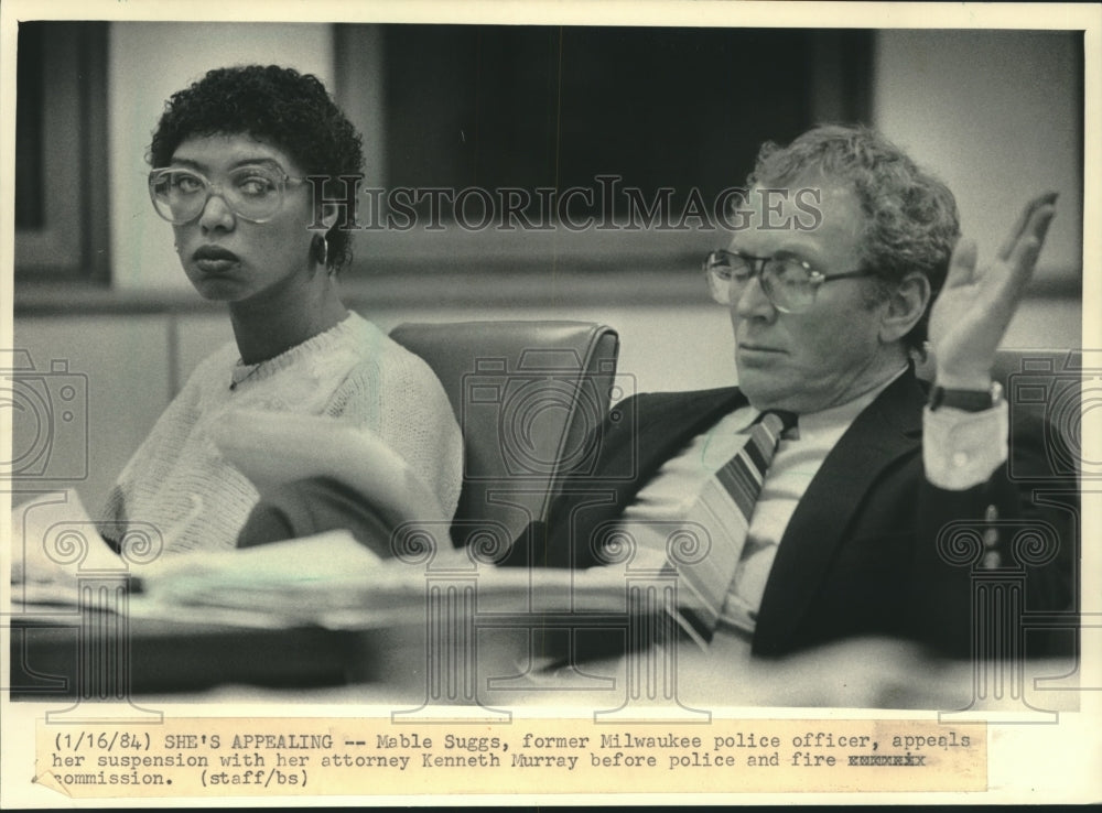 1984 Press Photo Mable Suggs a police officer and her attorney Kenneth Murray-Historic Images