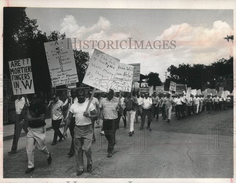 1966 Press Photo West Allis Firemen Strike - mjb99644 - Historic Images