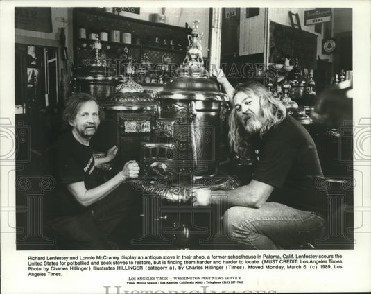 1989 Press Photo Richard Lenfestey, Lonnie McCraney, restored wood stove shop - Historic Images