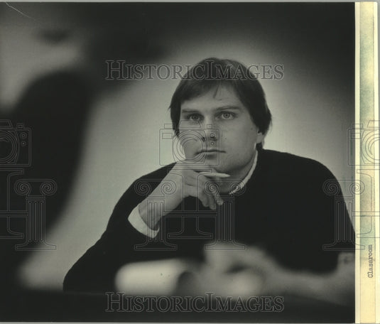 1984 Press Photo Kevin Soucie student at University of Wisconsin Milwaukee - Historic Images
