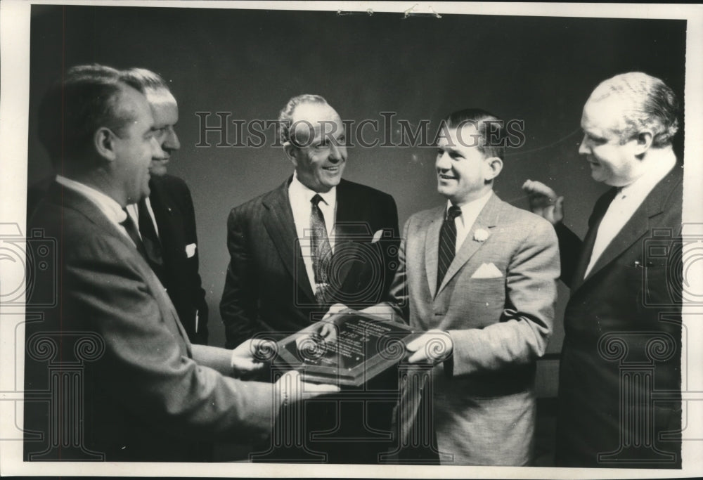 1958 Press Photo William Randolph Hearst, Jr during Milwaukee Visit - mjb99964 - Historic Images