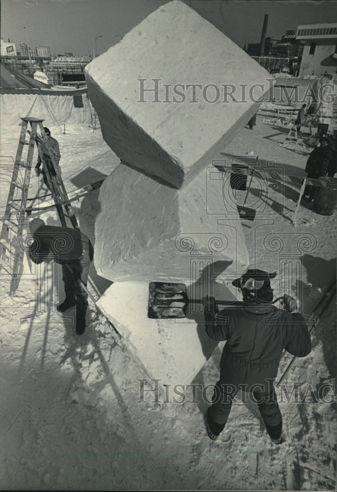 1985 Press Photo United States Snow Sculpting Competition at Pere Marquette Park - Historic Images