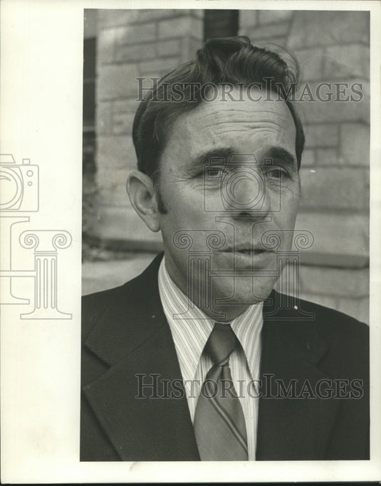 1973 Press Photo Richard O. Simpson, Chairman, Federal Consumer Product Safety - Historic Images