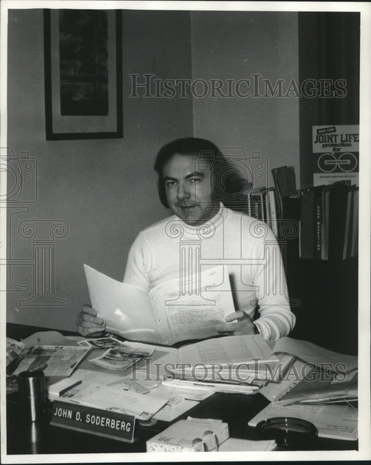 Press Photo John D. Soderberg, Chairman of ROW (Restore our Willow River) - Historic Images