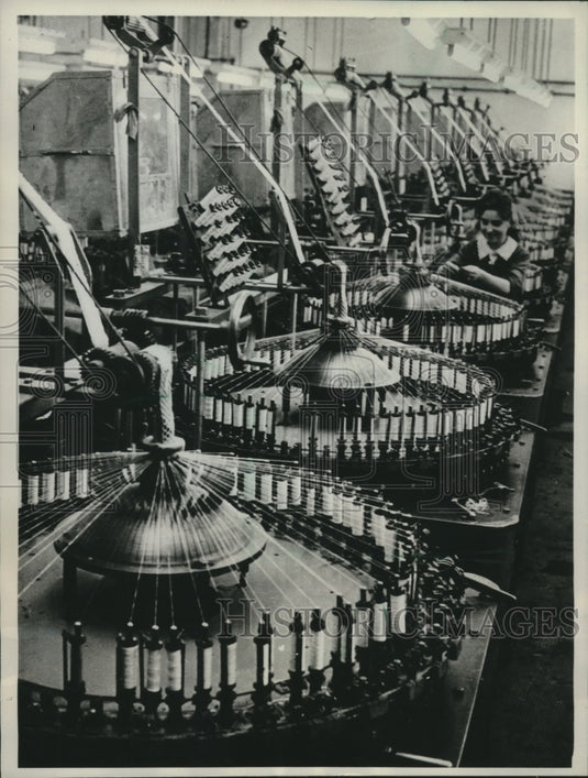 1961, Pestlorinc, Hungry, Lace-making Machines Produces Lace Curtains - Historic Images