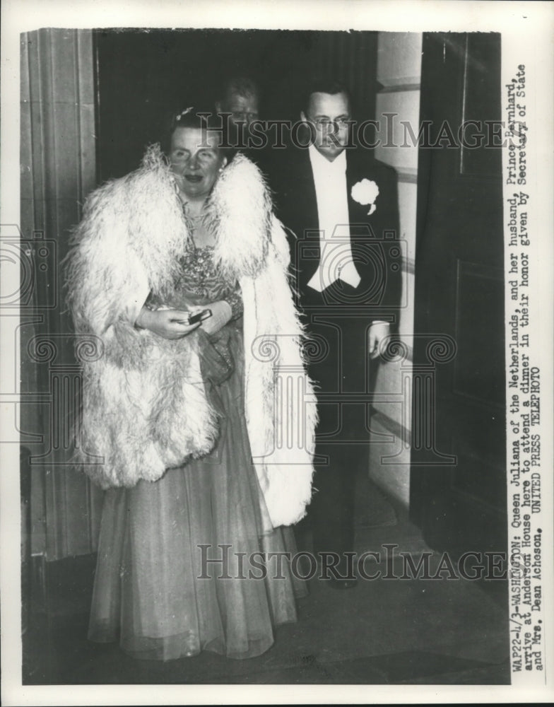 1952 Press Photo Queen Juliana of the Netherlands, and husband, Prince Bernhard - Historic Images