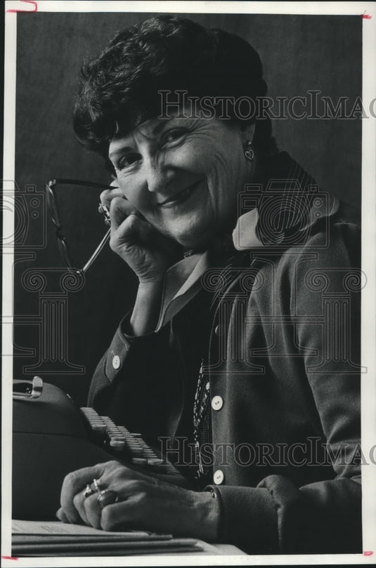 1977 Press Photo Lorraine Sordahl, writer of children's stories, teacher-Cudahy - Historic Images