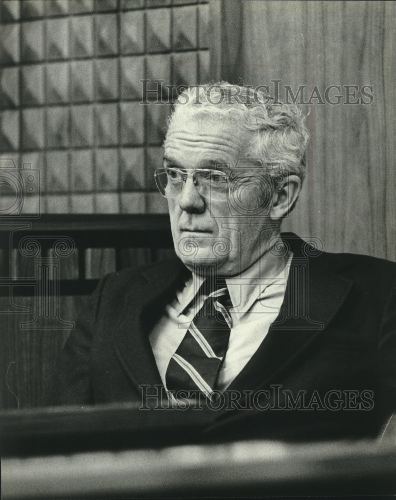 1980 Milwaukee Judge Leander J. Foley Jr. in Christ Seraphim Hearing - Historic Images