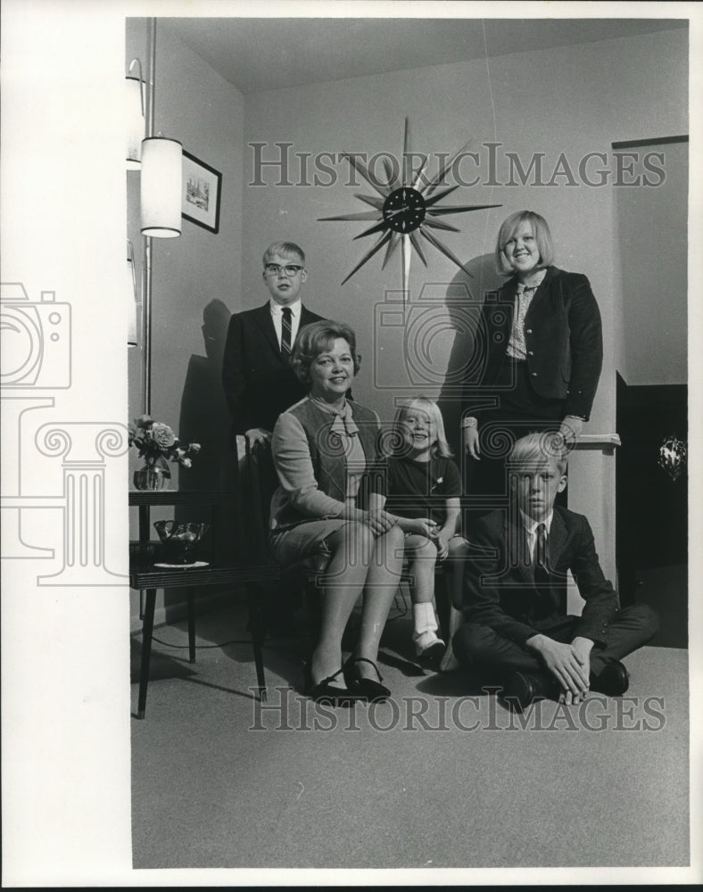 1966, Lynn Stalbaum and family in Maryland home - mjc00445 - Historic Images