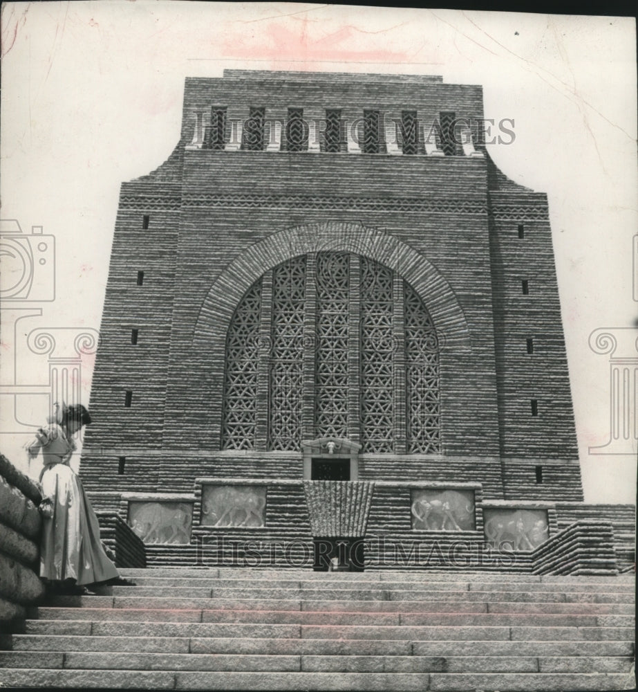 1950 Press Photo Voortrekker Monument, Pretoria South Africa - mjc00523 - Historic Images