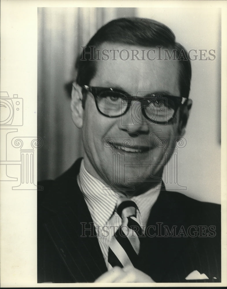 1975 Press Photo William E. Simon, Secretary of the Treasury - mjc00653 - Historic Images