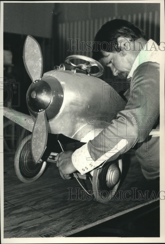 1988 Press Photo A child&#39;s pedal plane from the 1930&#39;s - mjc00774 - Historic Images