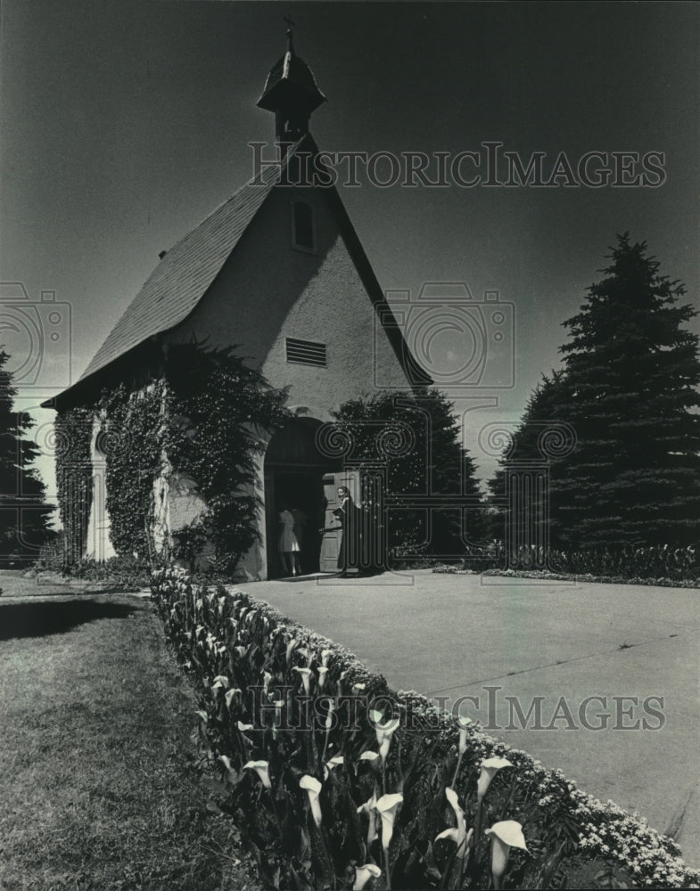 1985 Press Photo Schoenstatt Shrine is a replica of a West German chapel. - Historic Images