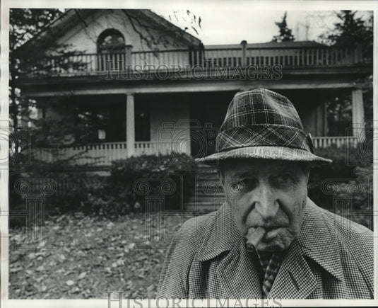 1976 Press Photo Severn J. Sommers, owner of Sommers' Nursery, Milwaukee - Historic Images