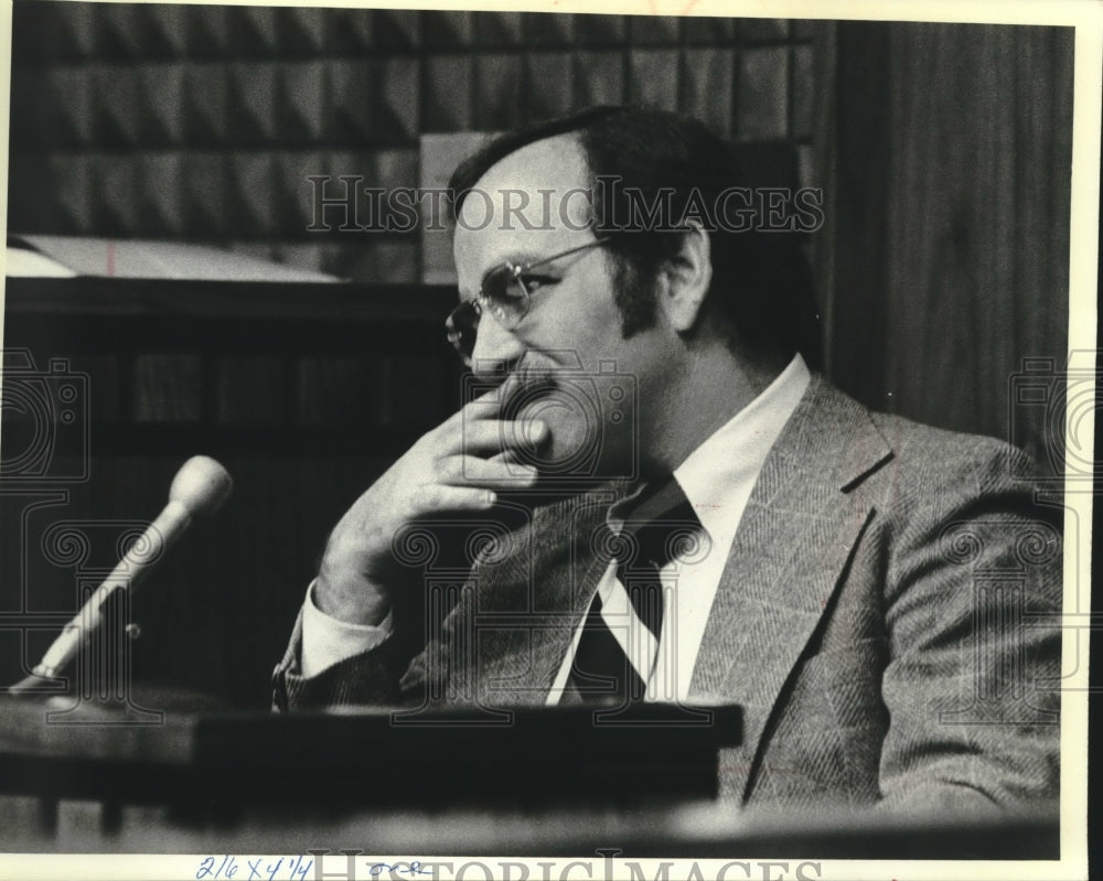 1980 Press Photo Atty Robert Lerner testified at Circuit Judge Seraphim hearing - Historic Images