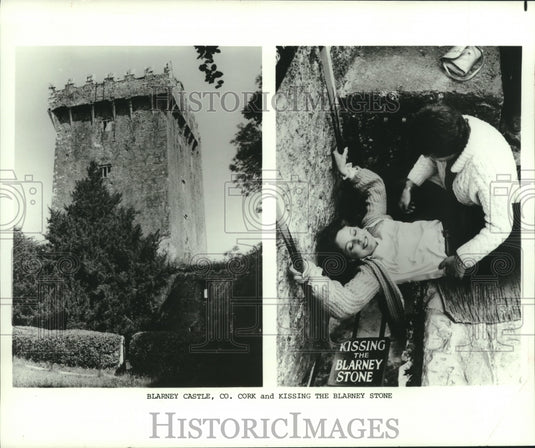 1983 Press Photo Couple at Blarney Castle, Co, Cork, Kissing the Blarney Stone - Historic Images
