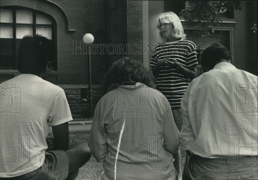 1988, Professor Susan Schoenfed. Milwaukee, Wisconsin - mjc01127 - Historic Images