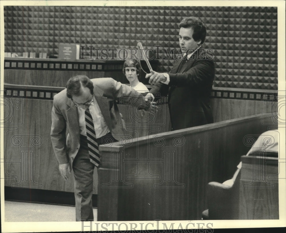 1982 Allan Miller Re-enactment During James M. Schoemperlen Trial - Historic Images