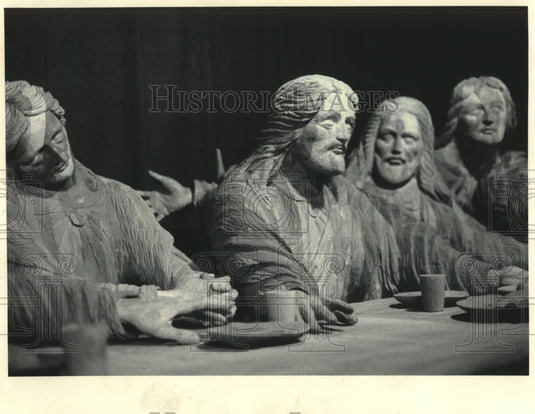 1984 Press Photo The "Last Supper" carving by Joe Barta at Spooner, WI museum - Historic Images