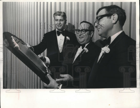 1970 Press Photo Milwaukee businessmen of Italian ancestry honored - mjc01279 - Historic Images
