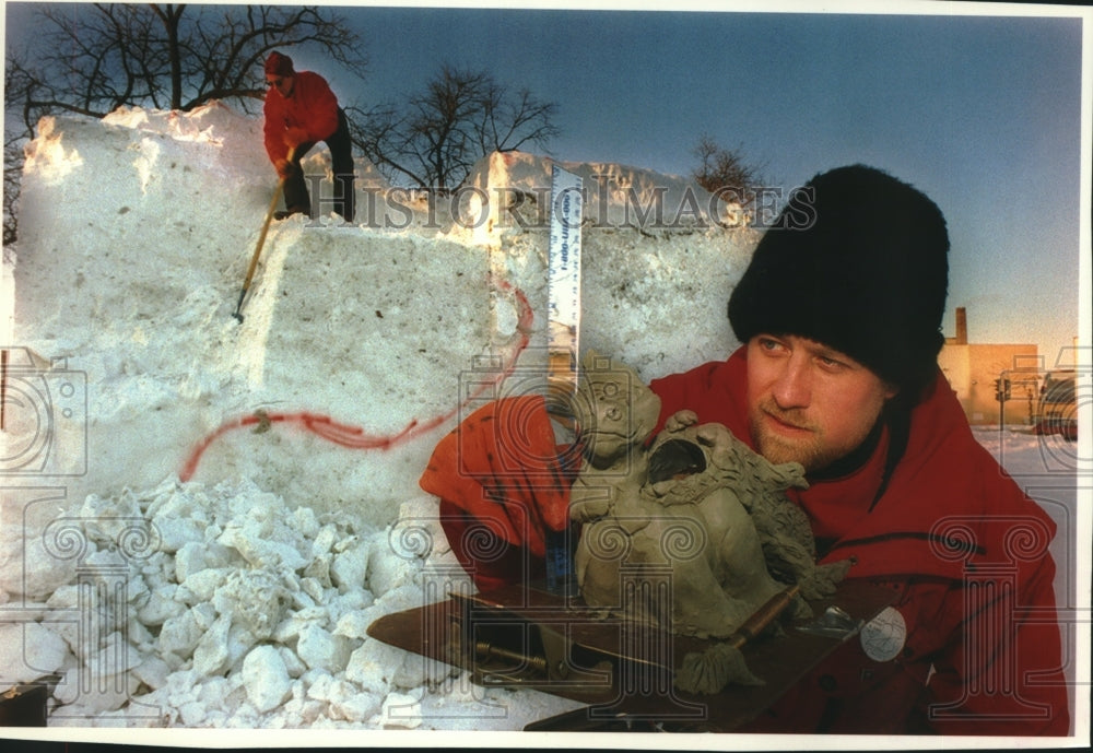 1994 U.S. Olympic snow-sculpting team in Waukesha&#39;s Cutler Park - Historic Images