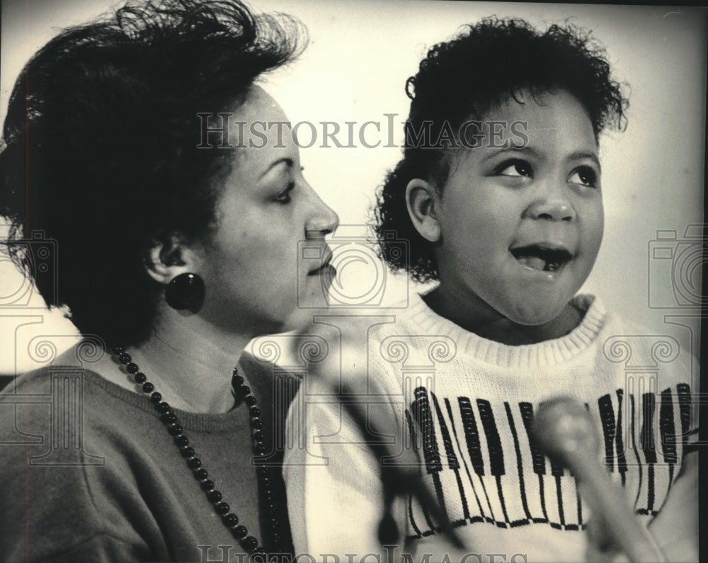 1986 Ronald Smith&#39;s family answered questions after heart transplant-Historic Images