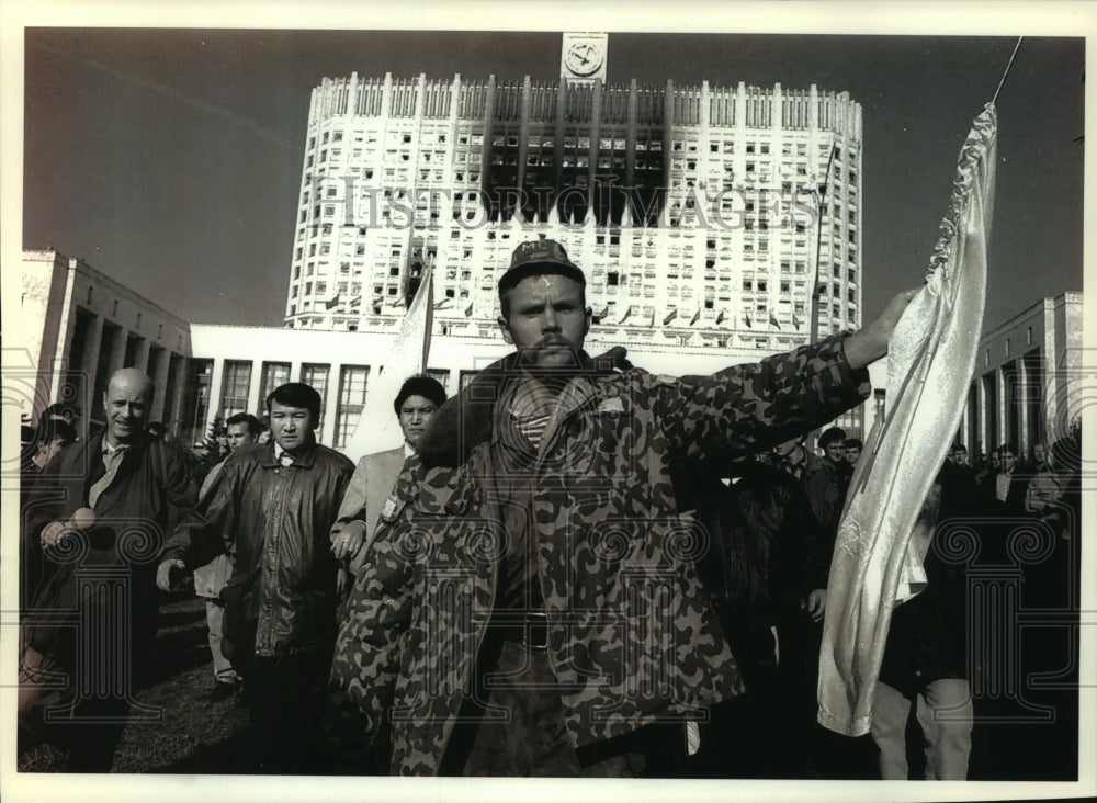 1993, Men waving white flag, surrender to Russian President Yeltsin - Historic Images