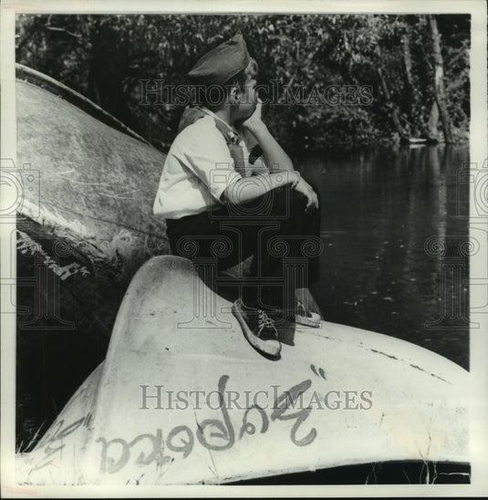 1975 Press Photo A child camper wore the Young Pioneer uniform in Russia-Historic Images