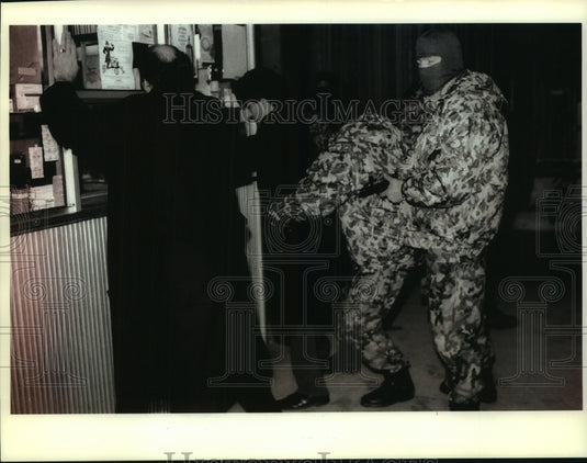 1994, Russian special police search two suspects of organized crime - Historic Images