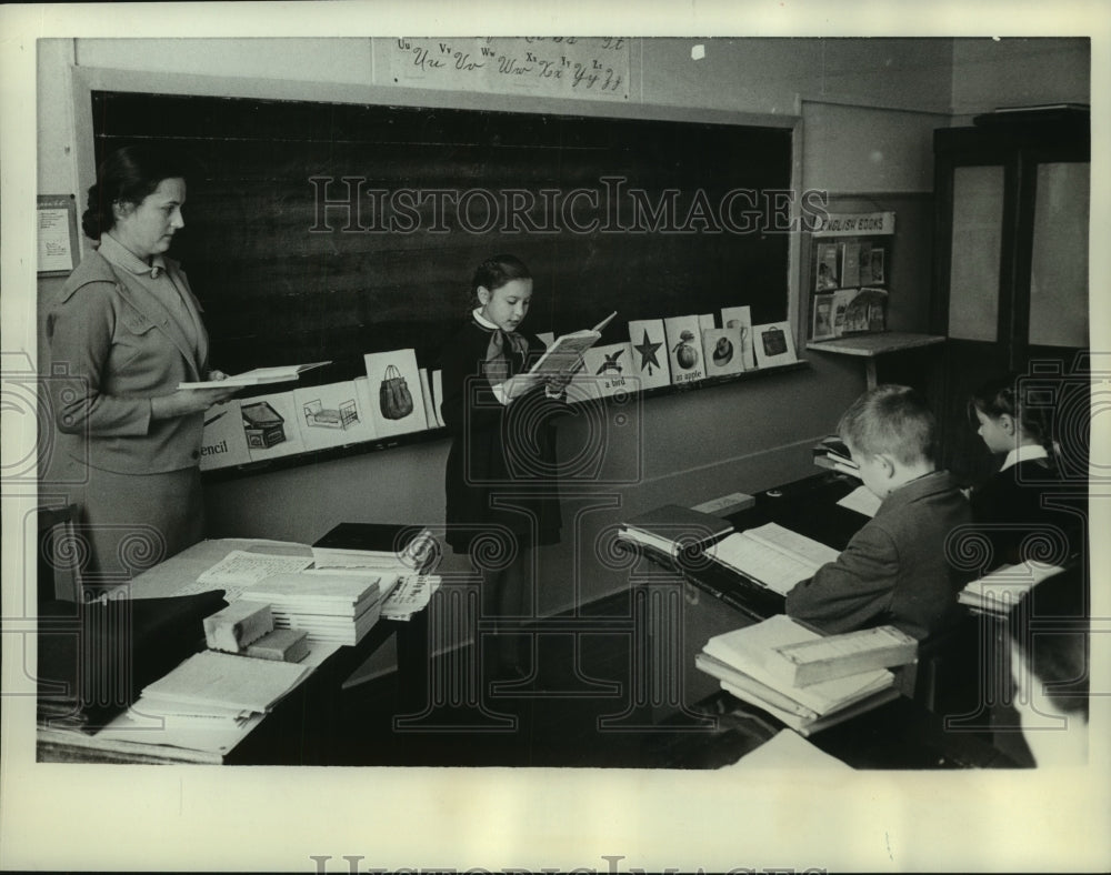 1961 Press Photo Moscow School Teacher with Student, Moscows Public School One- Historic Images