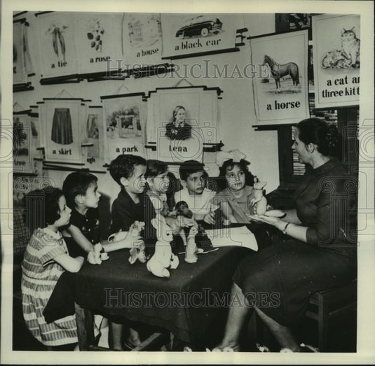 1961 Press Photo Pre-school class with teacher in Stalingrad, U.S.S.R.-Historic Images