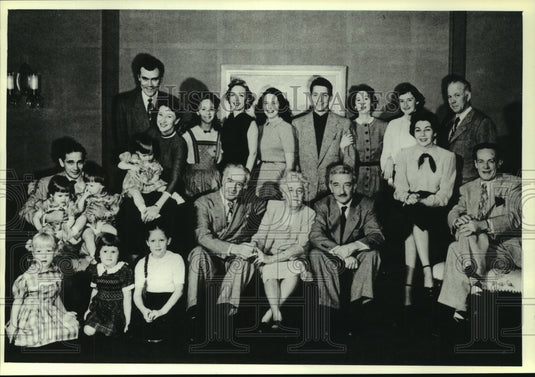 1981 Press Photo Barbour Family Portrait at 54th Wedding Anniversary, Wisconsin - Historic Images