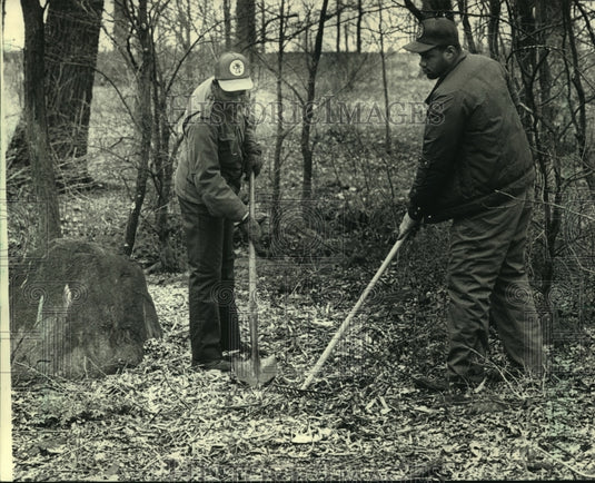 1968, Men spread wood chips, Milwaukee County House of Corrections - Historic Images