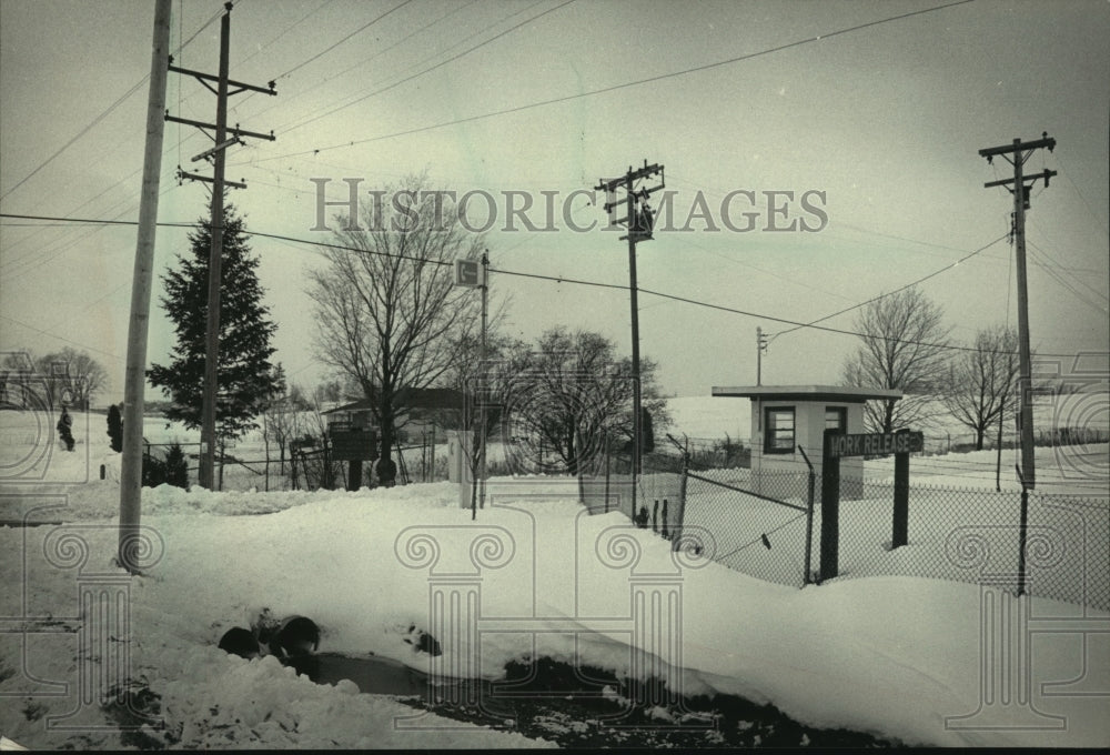 1985, Snow covered grounds House of Corrections, residential house - Historic Images