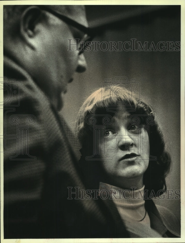 1980 Press Photo Susan Teasedale charged with assisting the escape of a convict - Historic Images